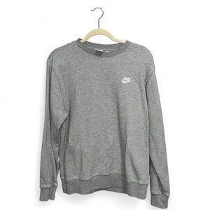 Nike Men’s Light Gray Casual Pullover Crewneck Sweatshirt Size Medium